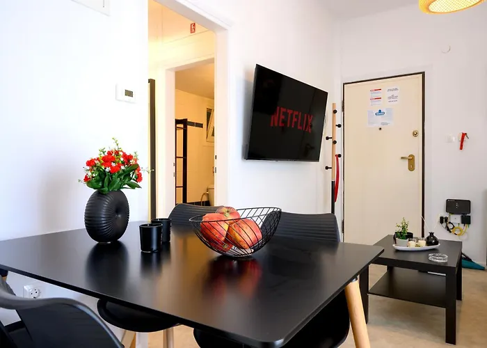 Center Downtown Apartman *